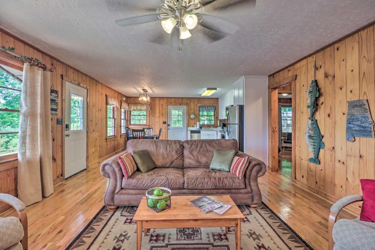 Waterfront Lake Martin Home With Grill And Beach! Eclectic Exterior foto